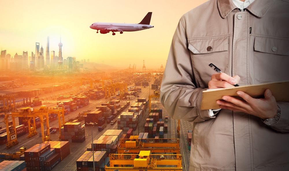 China freight forwarder coordinating international shipping from China